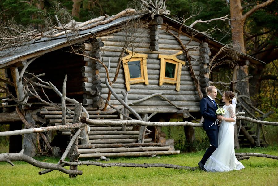 Fotógrafo de casamento Andrey Shumakov (shumakoff). Foto de 3 de novembro 2019