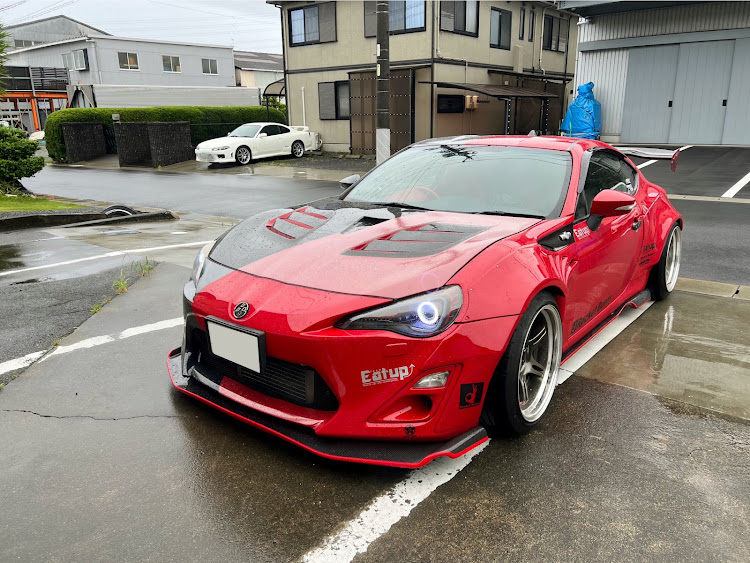 86のEat up⤴・ロケットバニー86・やっぱりお尻は大事・斜めカラー・ハチビー愛好会に関するカスタム事例の投稿画像1枚目