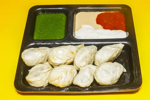 Veg Steamed Momos [8 Pieces]