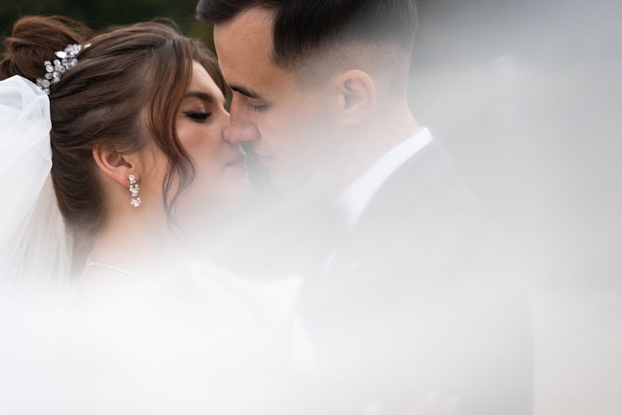 Fotógrafo de casamento Eduard Mudriy (edemstudio). Foto de 4 de outubro 2022