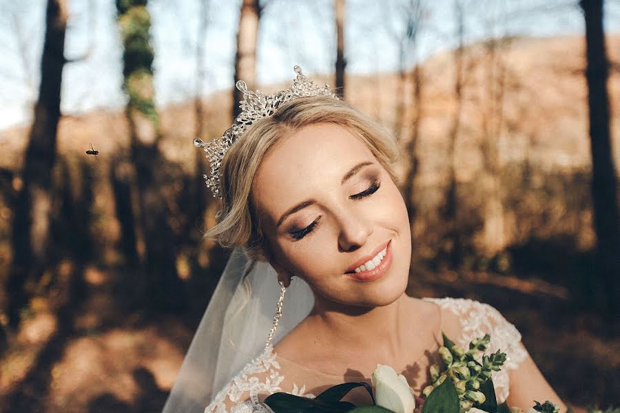 Wedding photographer Darya Sverchkova (sver4kov). Photo of 17 December 2019