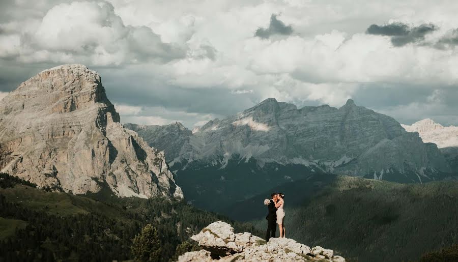 Fotógrafo de casamento Avec Le Coeur (florianoberlech). Foto de 3 de abril 2020