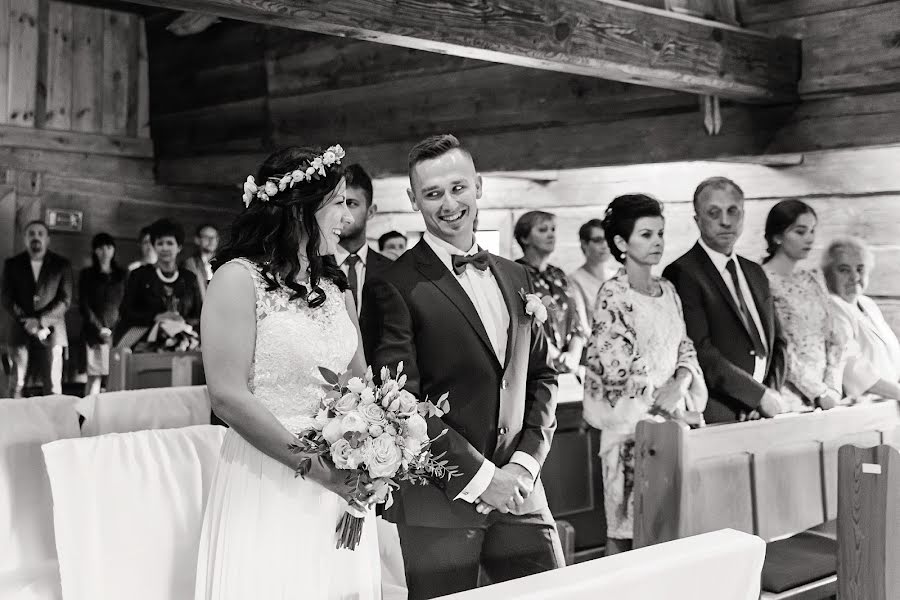 Fotografo di matrimoni Iwona Heberlejn (heberlejnfoto). Foto del 10 marzo 2020