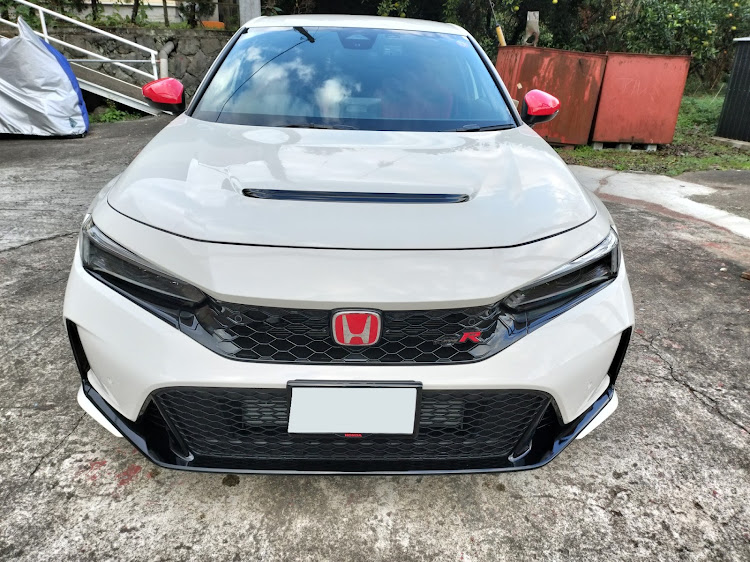 シビックタイプRの顔面アップ選手権に関するカスタム事例の投稿画像1枚目