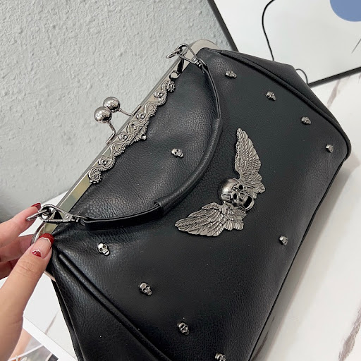 Title 8, Womens Solid Color Wings Retro Messenger Bag. ...