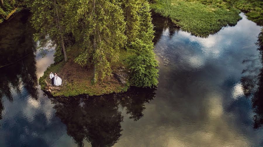 Pulmafotograaf Peter Suľovský (fotosulovsky). Foto tehtud 7 aprill 2019