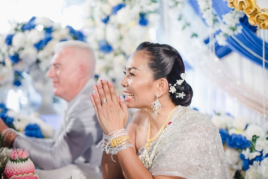 Fotógrafo de bodas Prapol Konjen (tumsuphanphoto). Foto del 8 de septiembre 2020