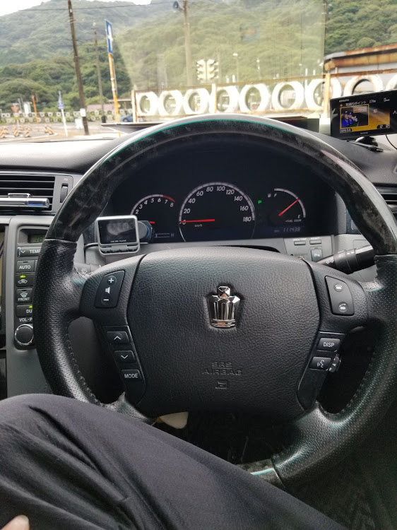 クラウンアスリートの北九州・自動車学校・何をやってんだかに関するカスタム事例の投稿画像7枚目