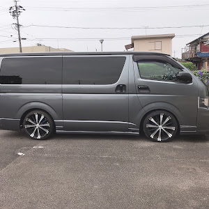 ハイエースバン KDH200V