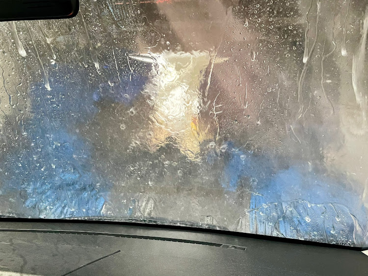 デイズルークスの洗車・洗車機・雨の日洗車に関するカスタム事例の投稿画像1枚目