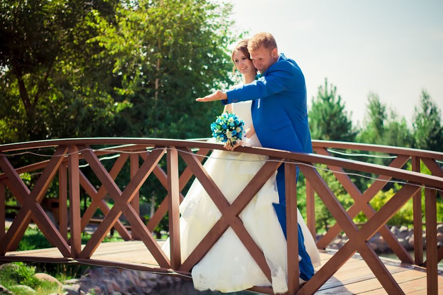 Wedding photographer Kirill Larionov (kiruha408). Photo of 17 December 2016