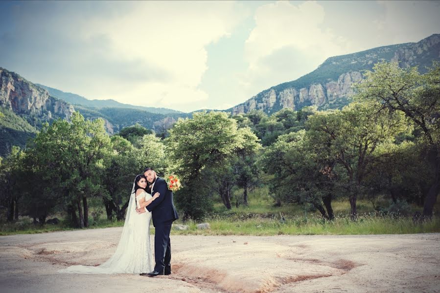 Fotógrafo de casamento Zara Ashby (zaraashby). Foto de 20 de abril 2023