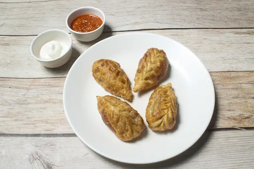 Veg Fried Momos [8 Pieces]