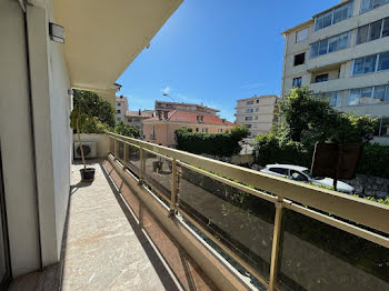 appartement à Saint-Laurent-du-Var (06)