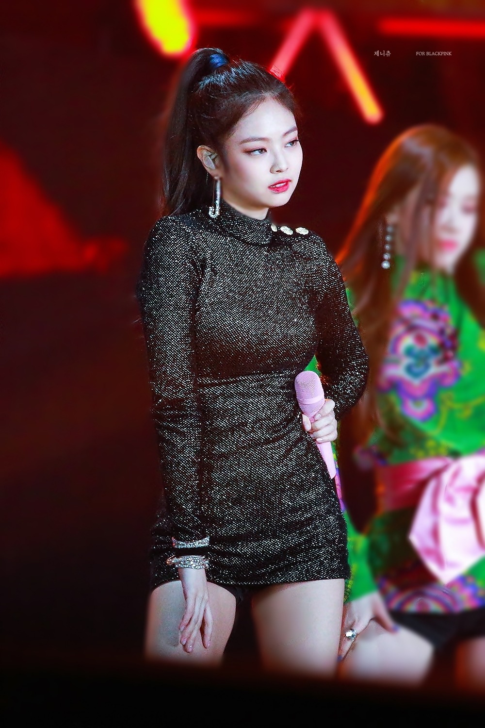 Top 10 Sexiest Outfits Of Blackpink Jennie 30 Photos Koreaboo