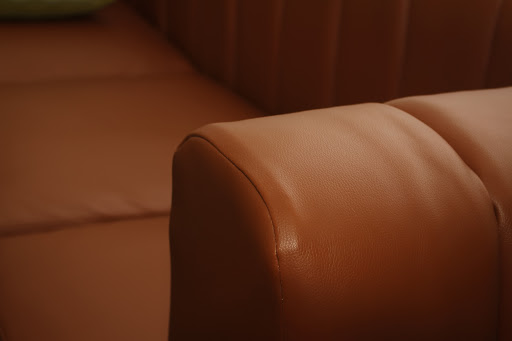 Cần thanh lý ghế sofa da - Hàng trưng bày showroom - 4