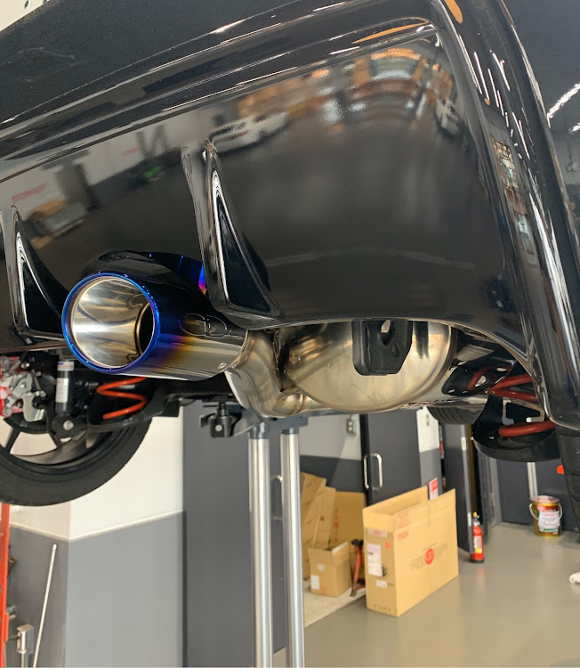 ヴィッツのヴィッツGR・愛車・マフラー交換・ガナドールマフラーに関するカスタム事例の投稿画像1枚目