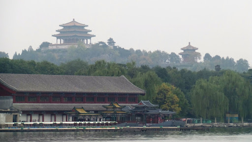 Morning walk around the lakes, Beijing China 2015