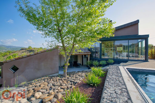 House with pool and terrace 5