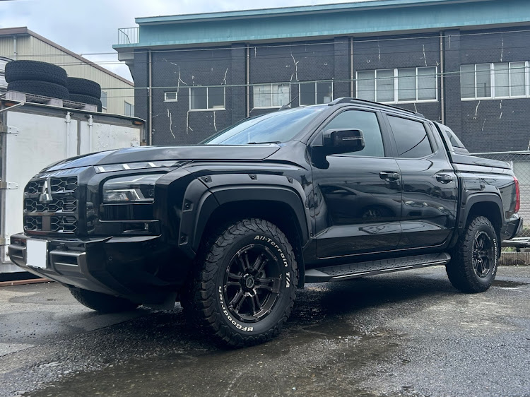 トライトンの車好き女子・オイル交換・整備記録に関するカスタム事例の投稿画像1枚目