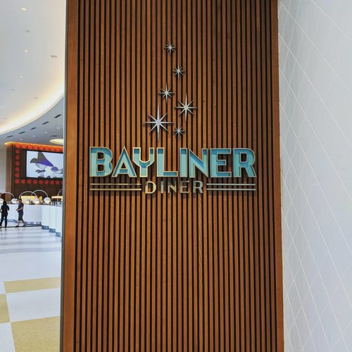 Gluten-Free at The Bayliner Diner at Cabana Bay Resort