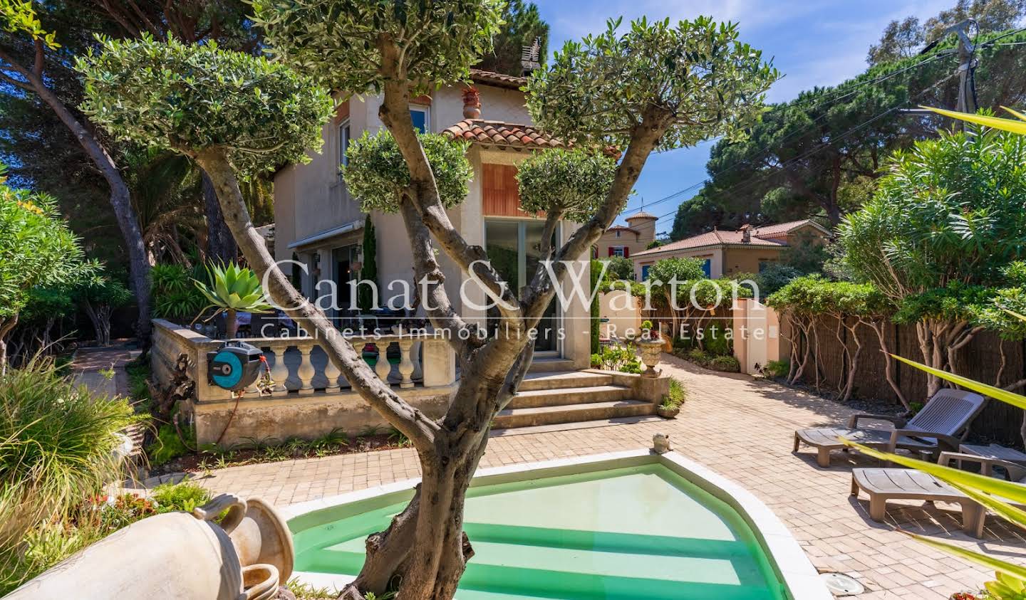 Villa avec piscine et terrasse Cavalaire-sur-Mer