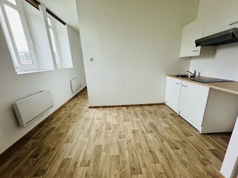 Location  appartement 2 pièces 34.8 m² à Saint-Quentin (02100), 570 €