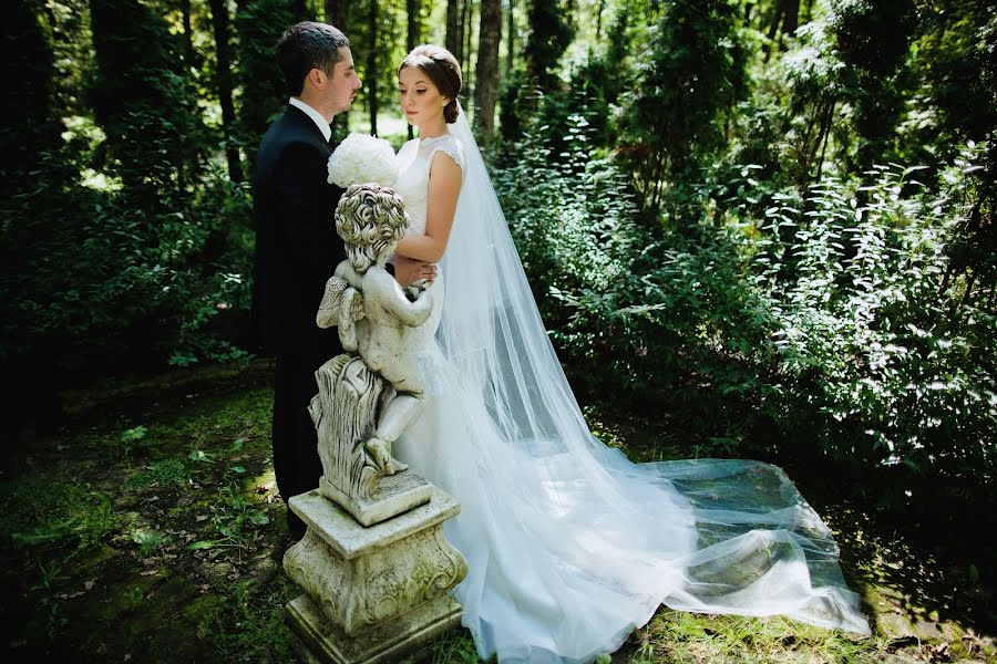 Fotografo di matrimoni Elena Yukhina (ellysmile). Foto del 24 agosto 2016