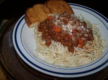 Spaghetti and Meat Sauce w/Italian Sausage & Peas and Carrots