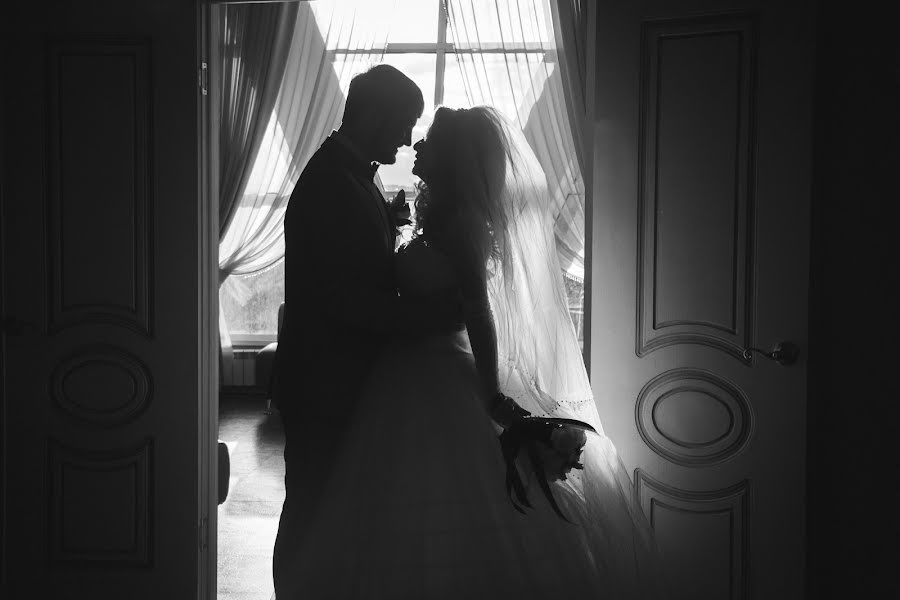 結婚式の写真家Mikhail Mosalov (speaker338)。2019 3月23日の写真