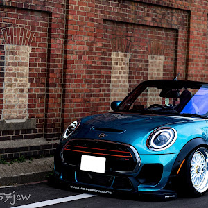 ミニ コンバーチブル JCW