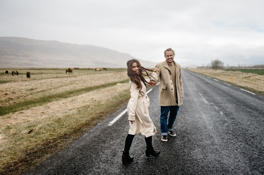 Fotógrafo de casamento Elena Yaroslavceva (phyaroslavtseva). Foto de 27 de junho 2019