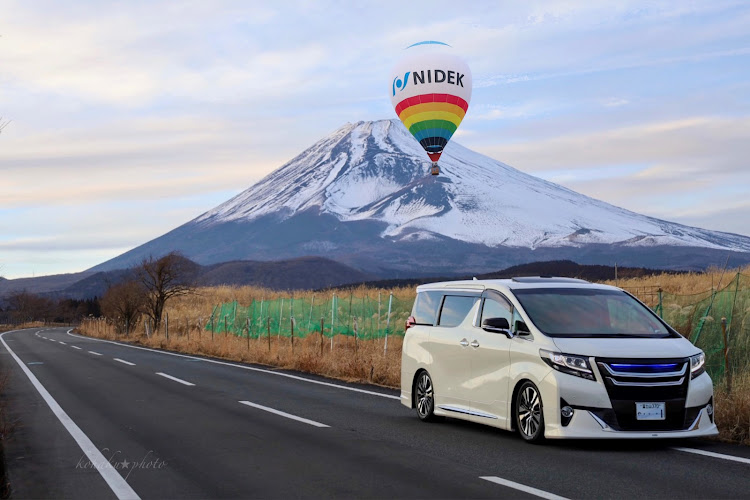 アルファードのdiscover_ct・discover＿ct・DISCOVER CARTUNE・re:DISCOVER・富士山と愛車に関するカスタム事例の投稿画像1枚目