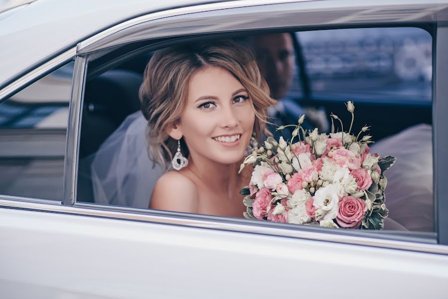 Fotógrafo de casamento Eduard Aleksandrov (eduardalexandrov). Foto de 14 de junho 2019