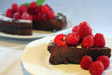 Flourless Chocolate Raspberry Cake