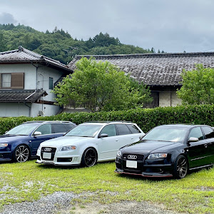 RS4 セダン