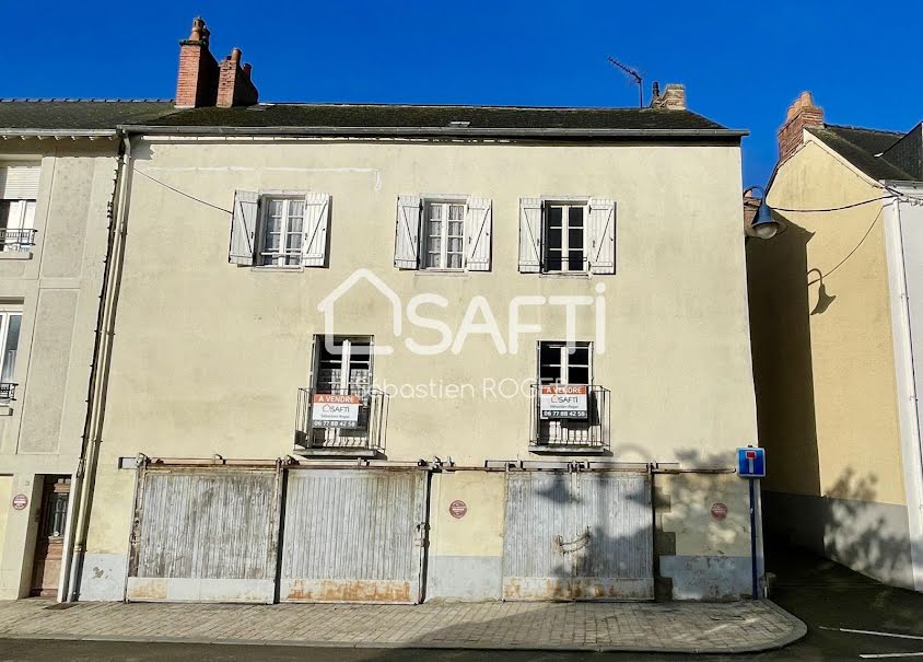 Vente maison 6 pièces 108 m² à Mayenne (53100), 107 500 €