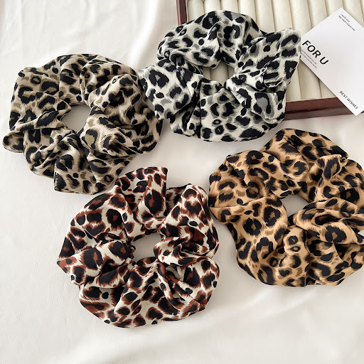 Title 6, All-matching Graceful Leopard Print Large Intes...