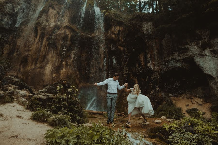 Wedding photographer Bogdan Pacuraru (bogdanpacuraru). Photo of 9 January 2019