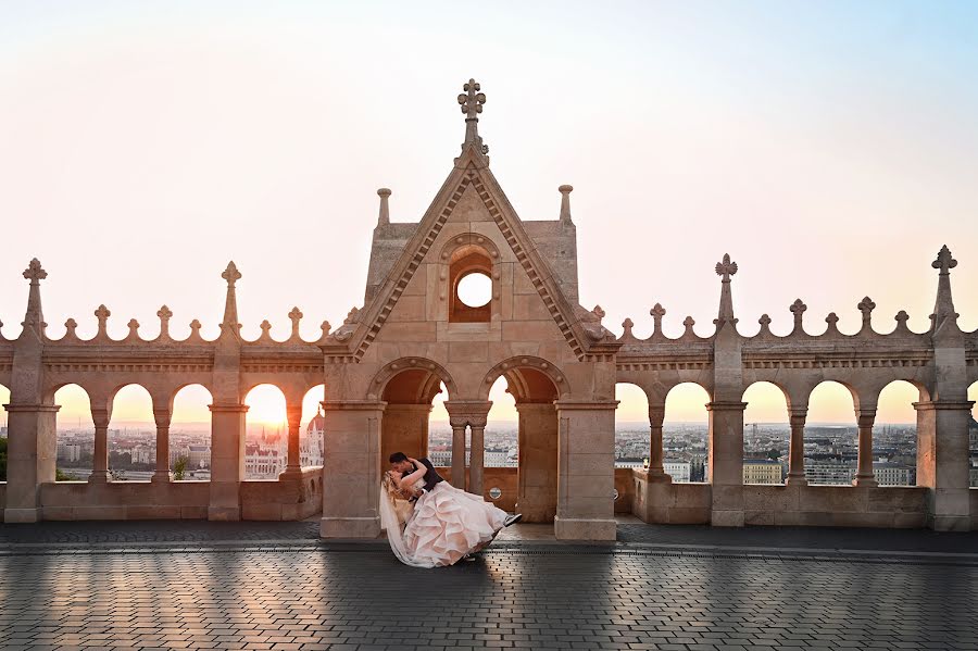 Wedding photographer Tunde Szabo (weddingwithme). Photo of 23 August 2023