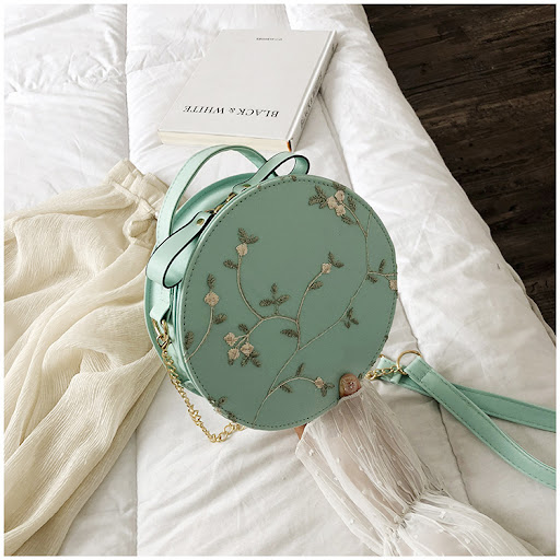 Title 9, Womens Lace Peach Heart Shoulder Bag Messenger...