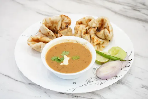 Dal Makhani With 2 Chur Chur Naan