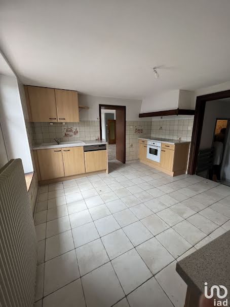 Vente maison 9 pièces 248 m² à Provenchères-et-Colroy (88490), 199 000 €