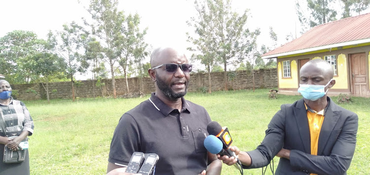 Alego-Usonga MP Samuel Atandi address journalists at his home in Siaya on Saturday.