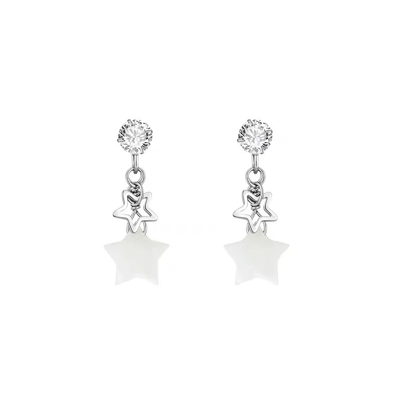 Boucles d'oreilles en argent sterling S925 coquillage étoile. Élégantes et discrètes, idéales pour un usage quotidien ou pour sublimer vos tenues.