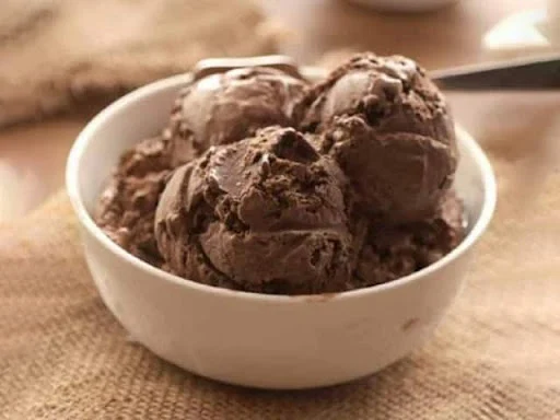 Almond Chocolate Fudge Ice Cream