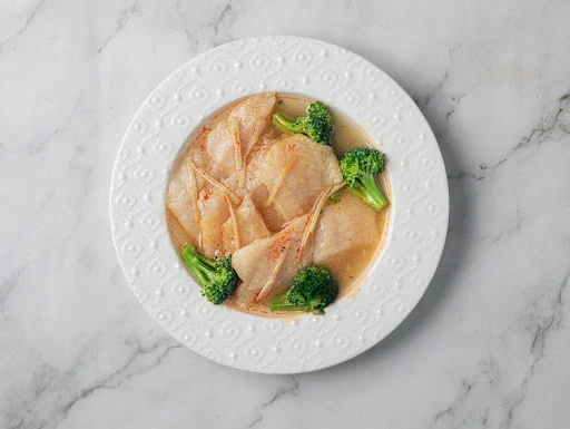 Steamed Fish With Broccoli