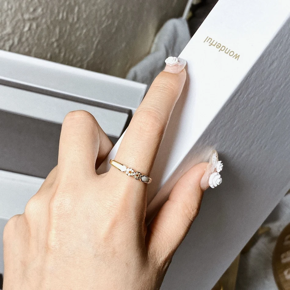 Emaille Craft Ring Simpel design voor speciale interesses. Unieke en elegante sieraden om je individualiteit te uiten.