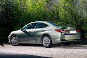 The Lexus ES is a stylish, smooth-driving hybrid luxury sedan. 