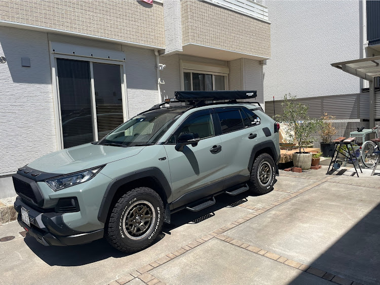 RAV4のRAV4・カモフラ・オーニング拡張・あついぜ！に関するカスタム事例の投稿画像1枚目